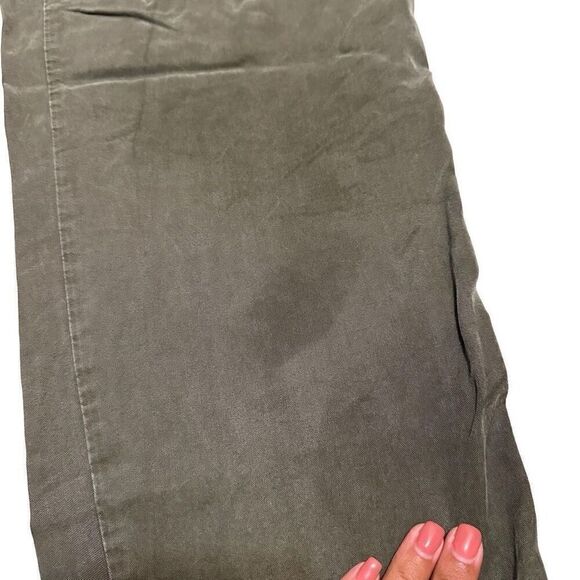 Sanctuary Anthropologie Green Cargo Style Casual Loose Pant - Picture 3 of 10